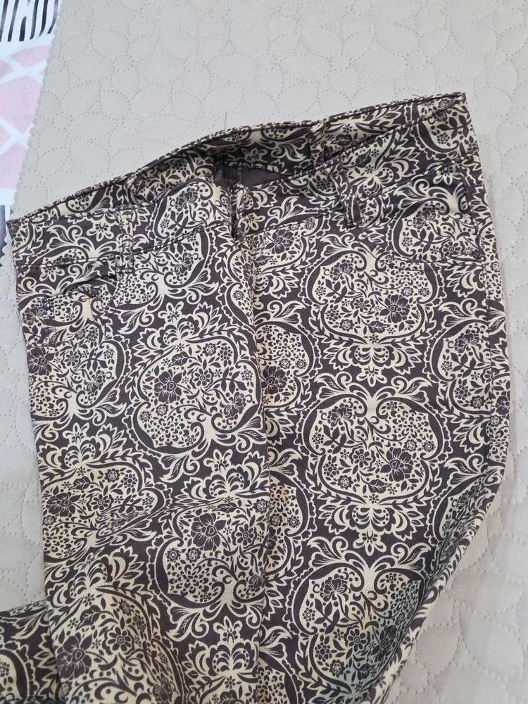 Stylish Printed Women's Pants