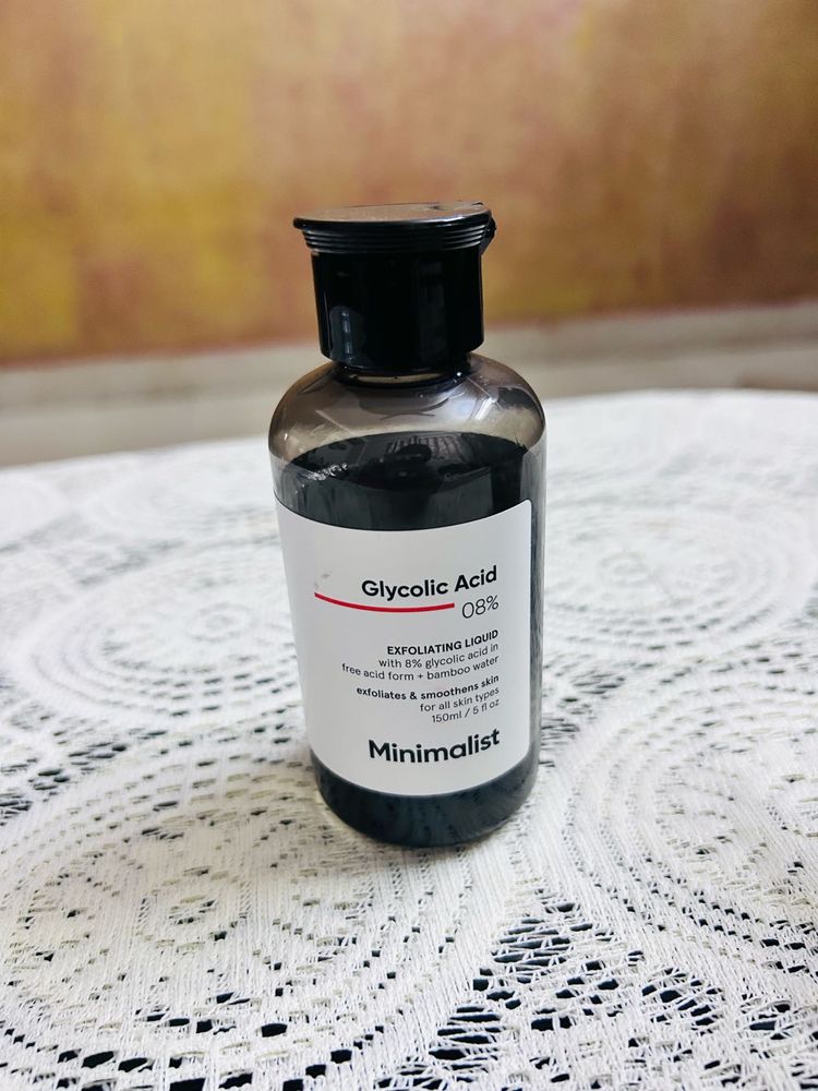 Minimalist Glycolic Acid