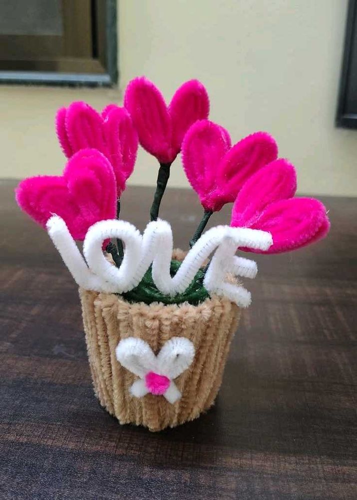 Cute "LOVE" Flower Pot Display