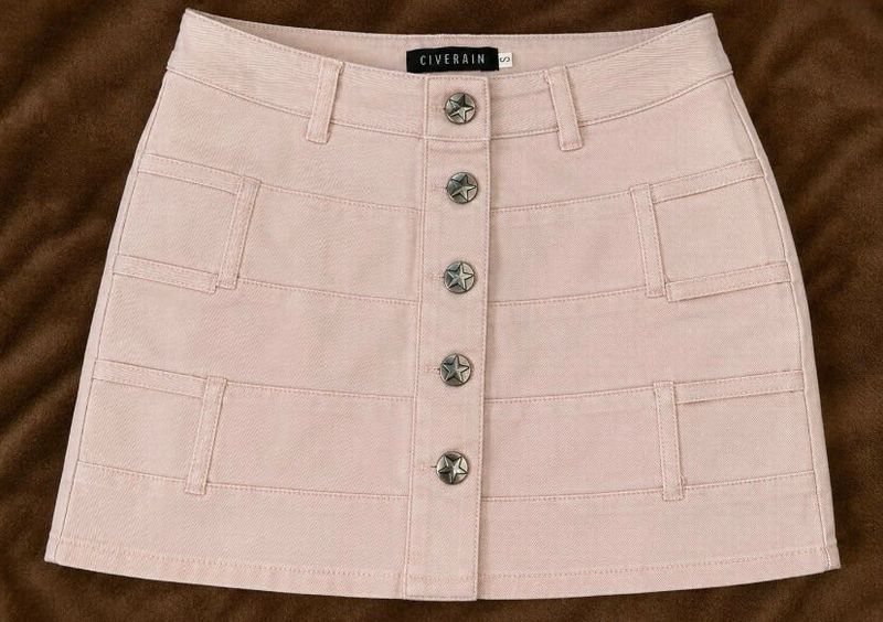 Chic Pink Mini Skirt with Star Buttons