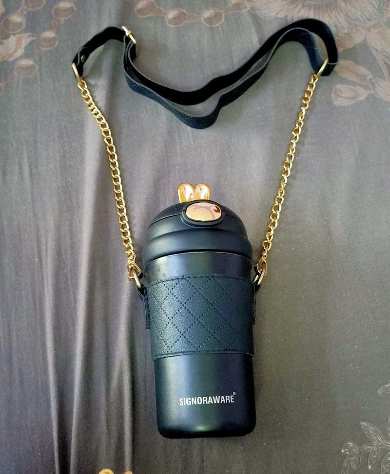 SIGNORAWARE Stylish tumbler with chain Strap