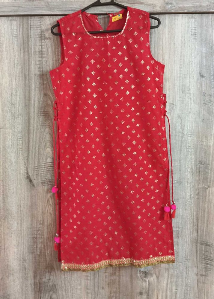 GIRLS RED KURTA
