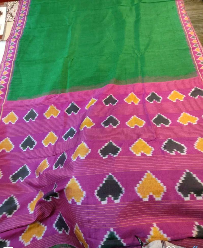 Green &amp; Pink Patterned Saree