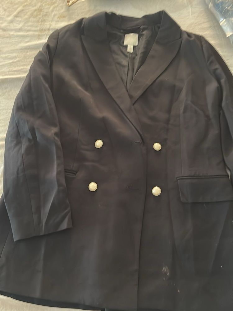Women's Black Double-Breasted Blazer
