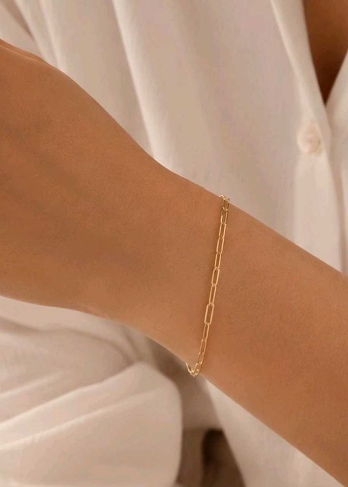 Gold Paperclip 18kt Bracelet With Proper Bill