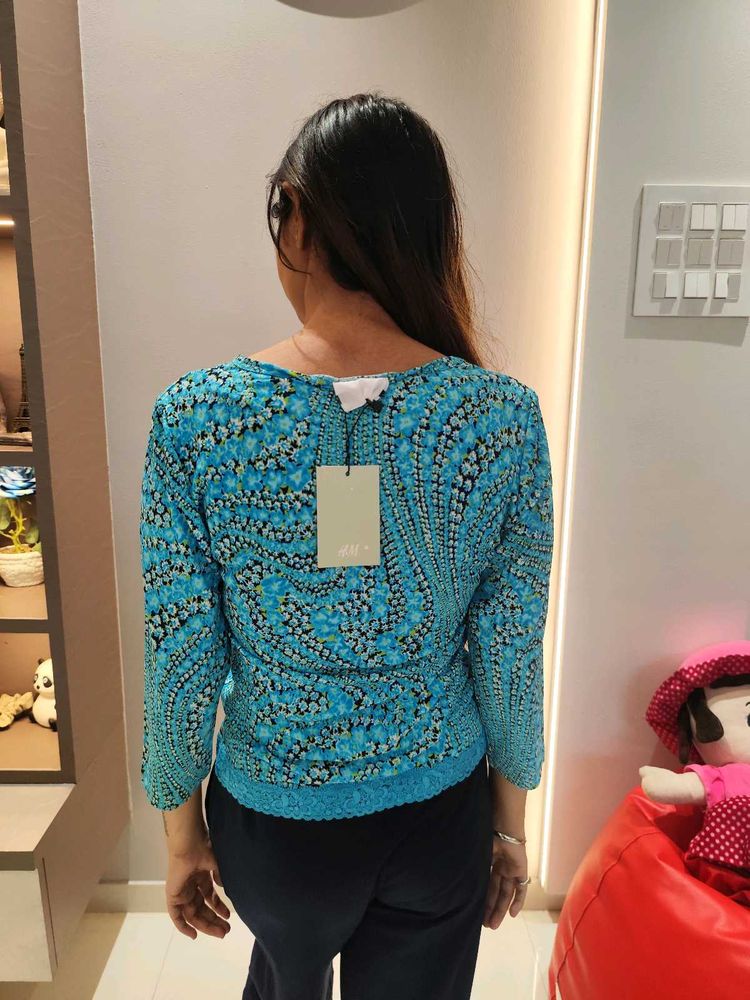 H&amp;M Blue Floral Print Lace Trim Top - XS/S