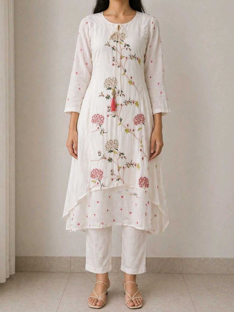 Kurta - Elegant White and Floral