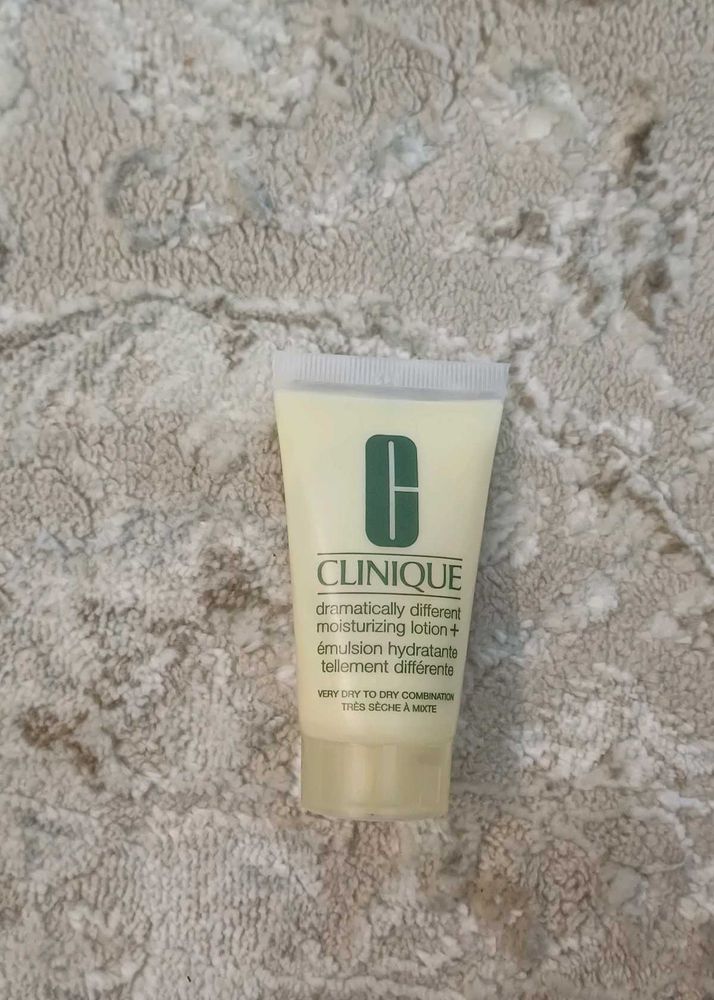 Clinique Dramatically Different lotion