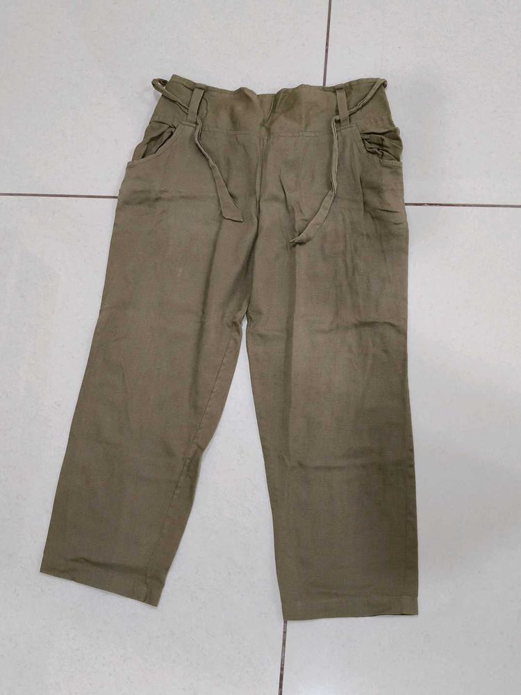 Light Brown. Cropped Pants