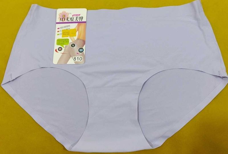 2017 -- 3D Seamless without elastic Panty