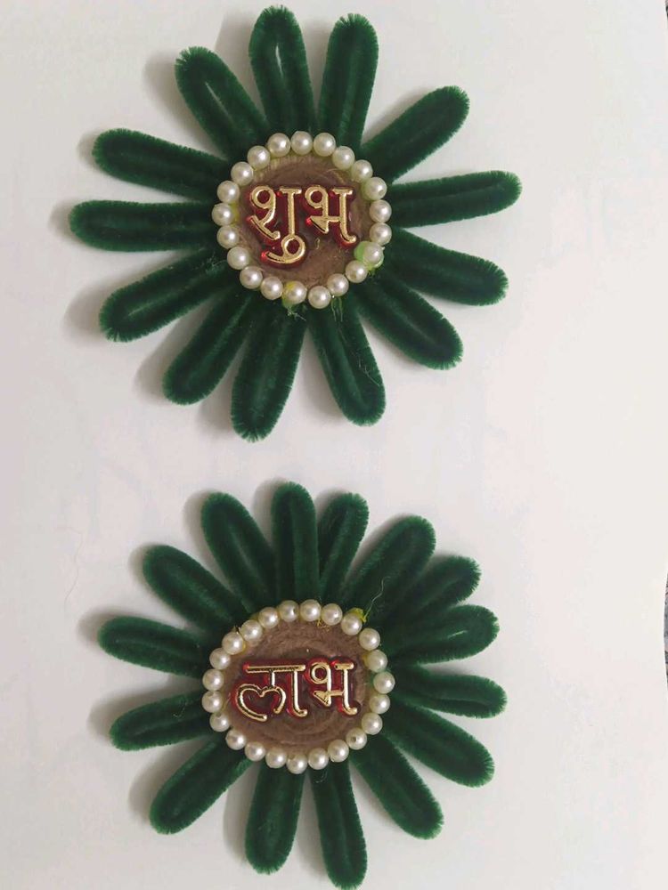 shubh labh hanging