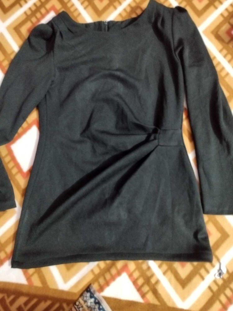 Semi- Winter Black classic Top