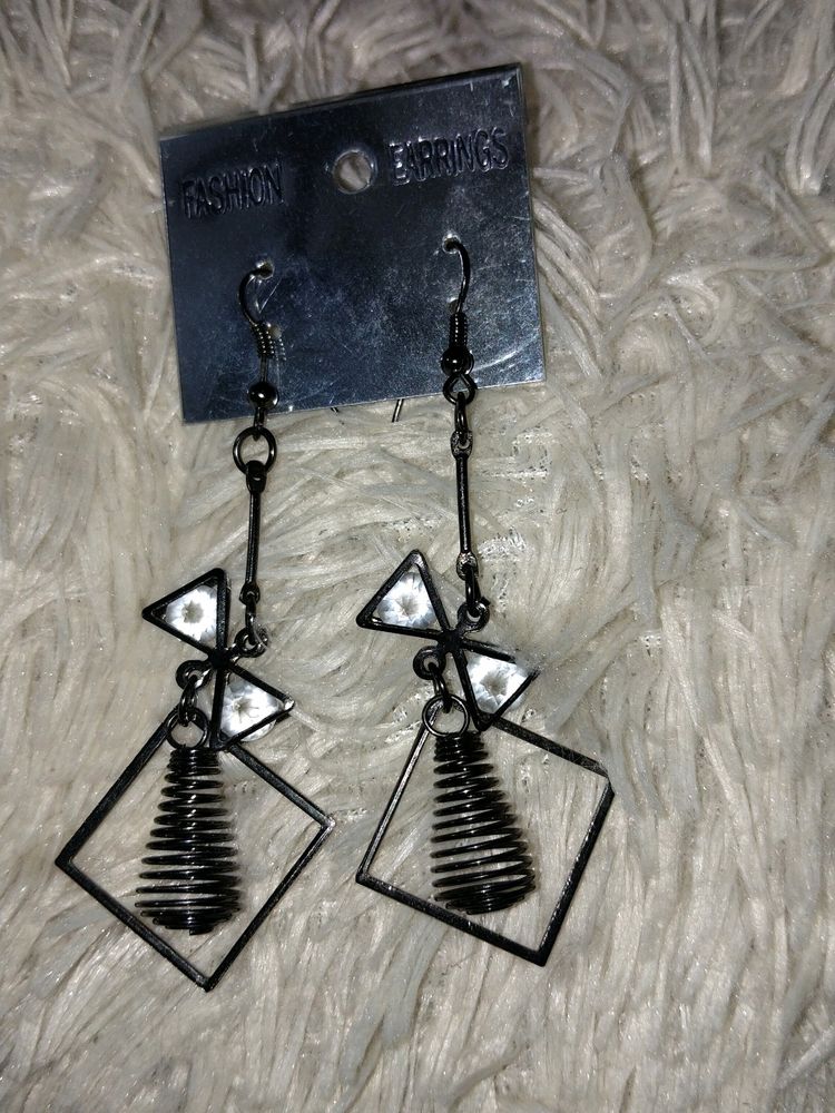 Black Metal Bow Earrings