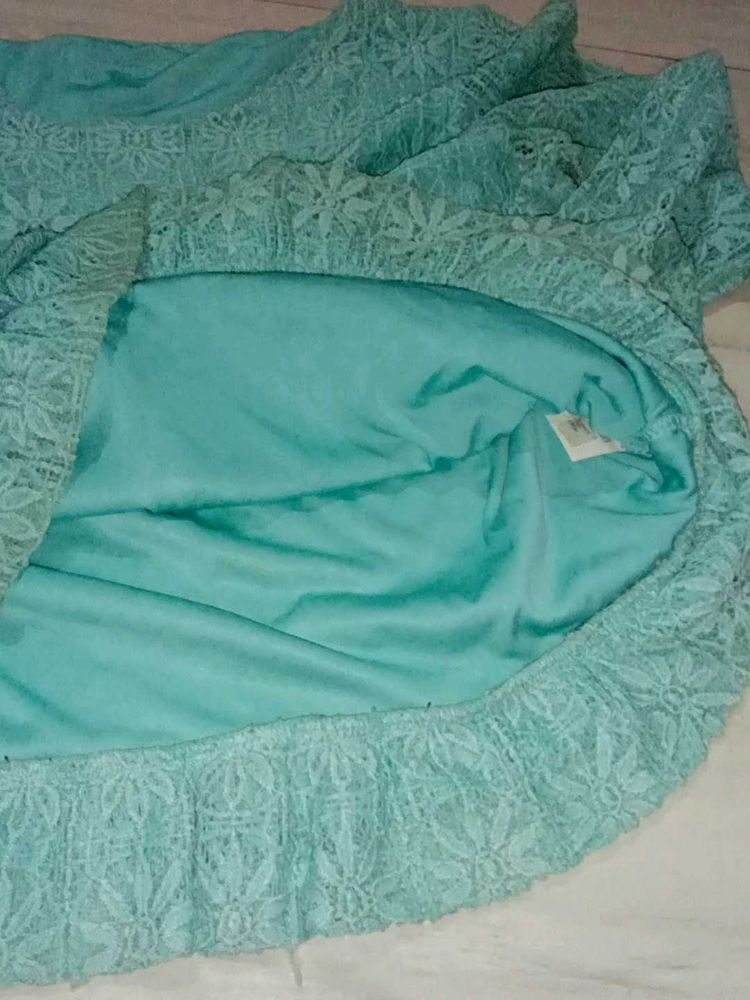 Elegant women sea green top