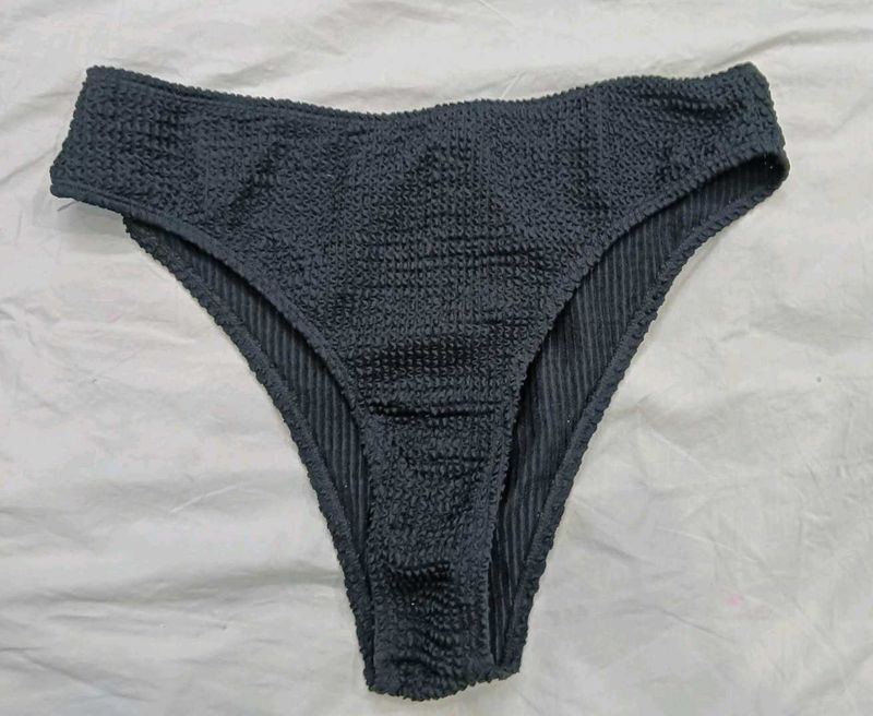 🖤Textured Black Bikini Bottom