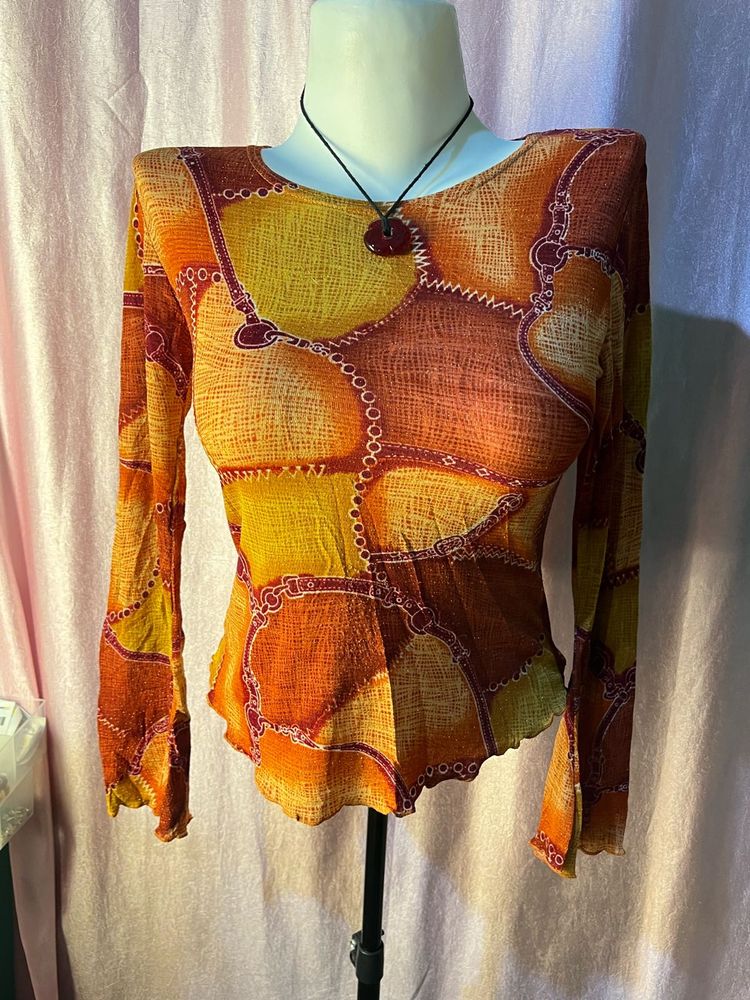 y2k full sleeve top!
