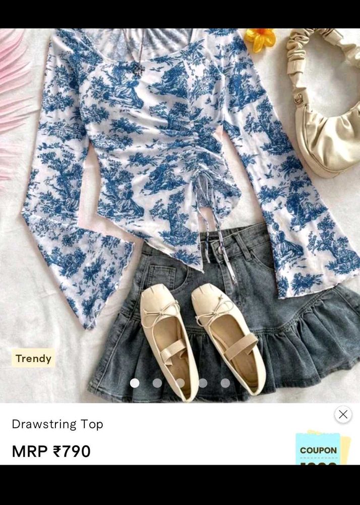 Blue &amp; White Floral Drawstring Top [S size]
