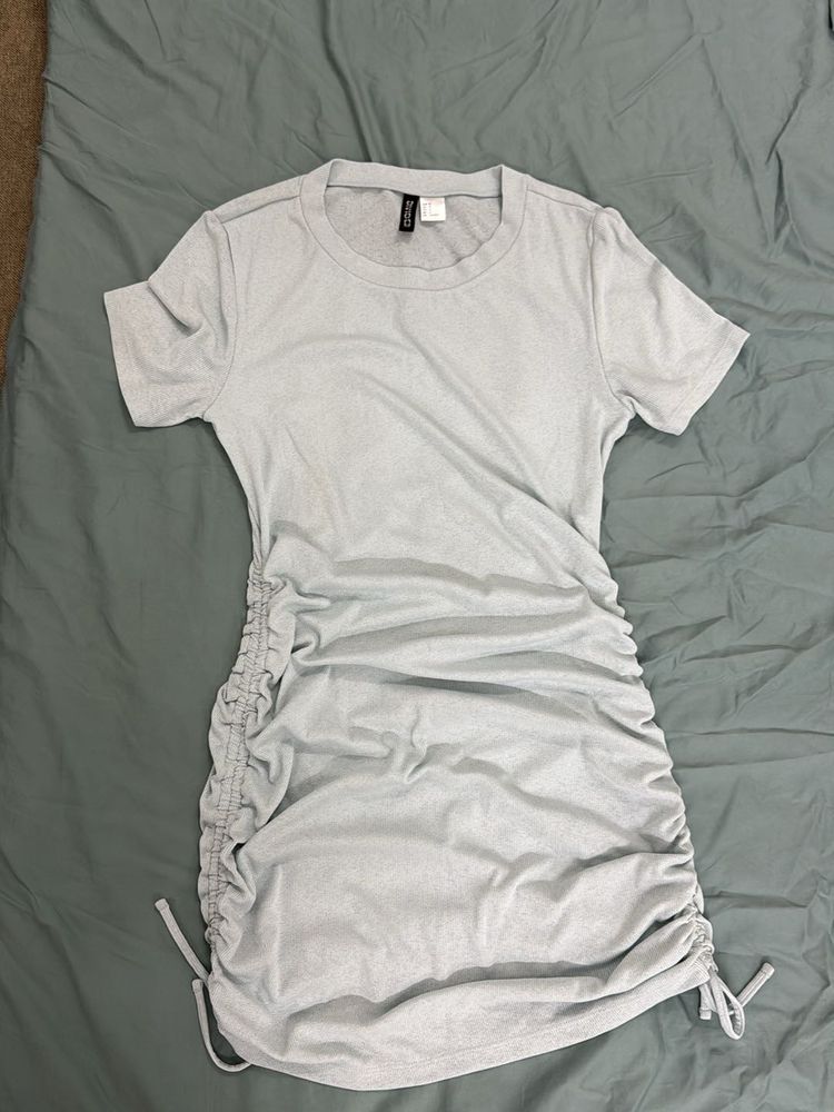 H&amp;M Ruched T-Shirt Dress