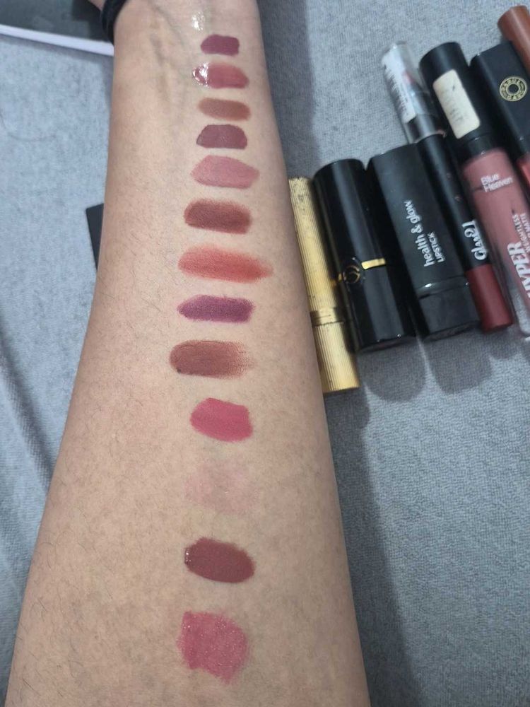 Assorted 14 barely used Lipsticks Bundle