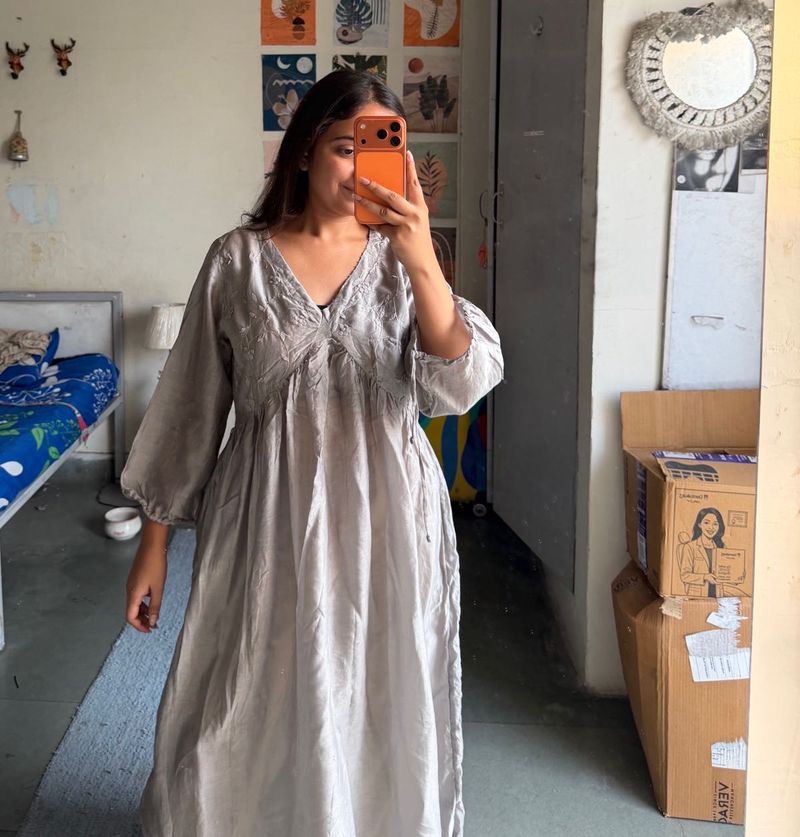 Grey V-Neck Embroidered Kurta