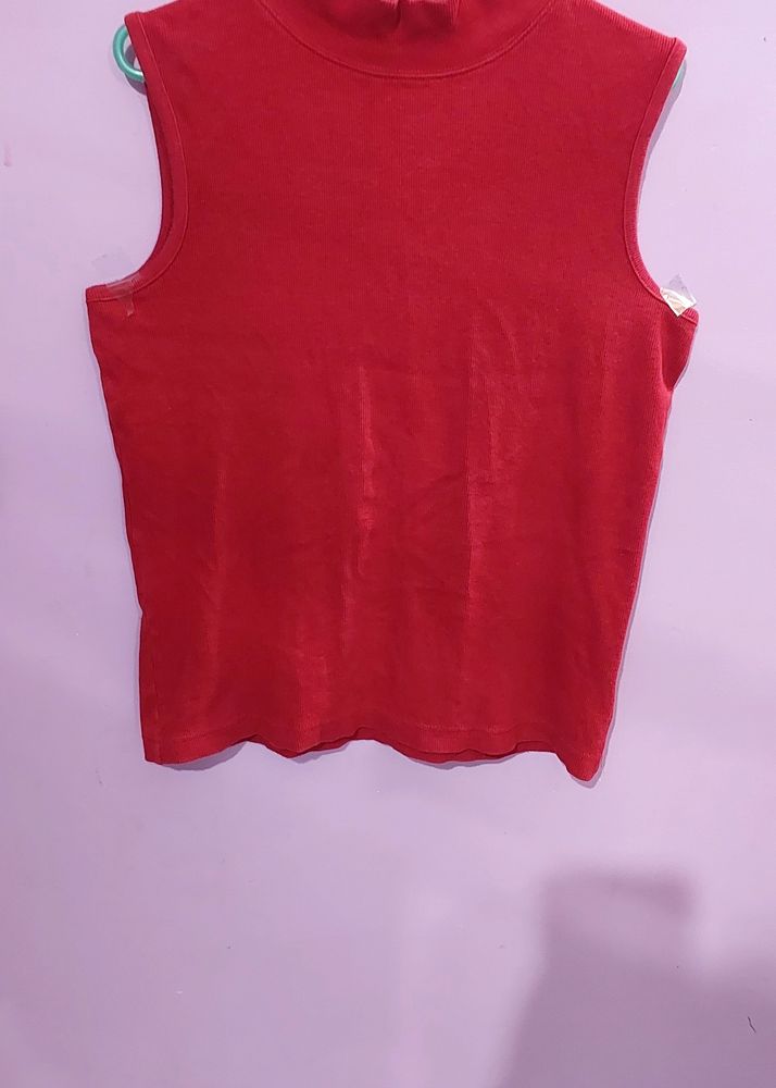 Woman High Neck Top
