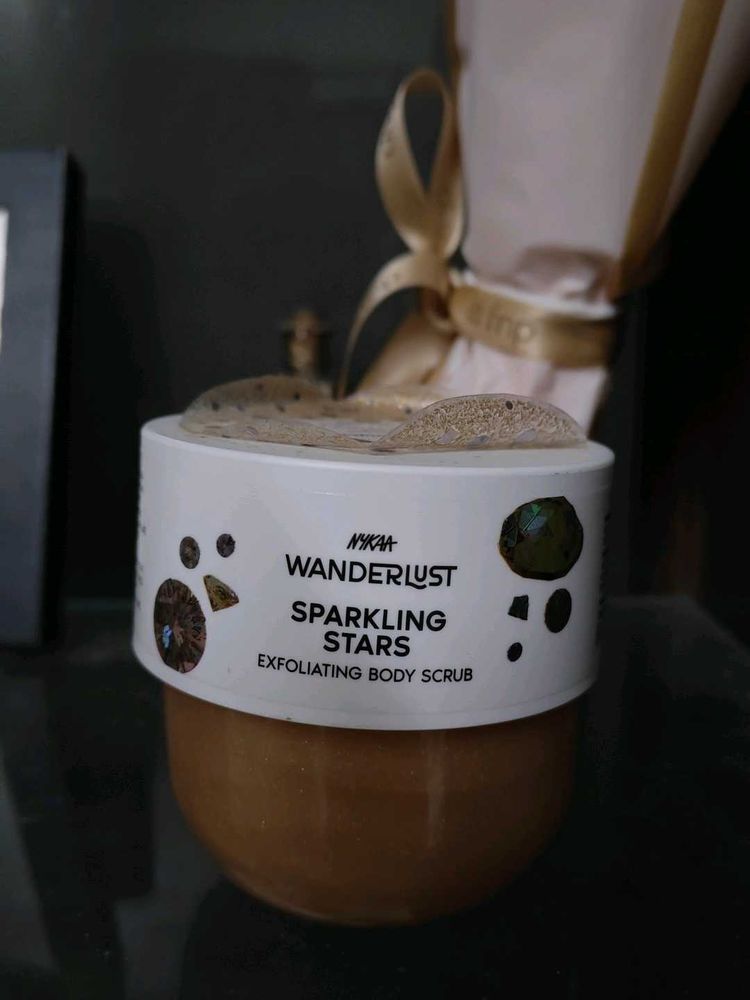 Nykaa Wanderlust Sparkling Stars Body Scrub