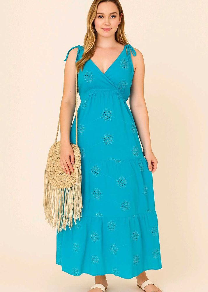 Stunning Turquoise Maxi Dress 👗