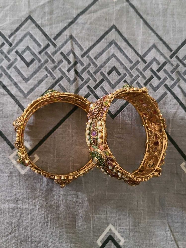 Exquisite Kundan &amp; Pearl Bangles