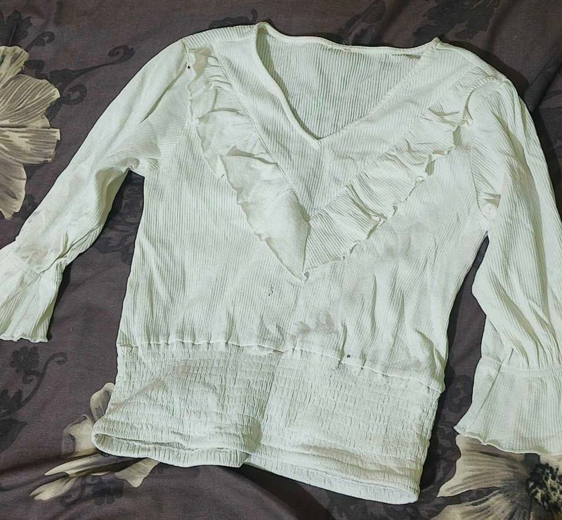 Chic White Ruffle V-Neck Top
