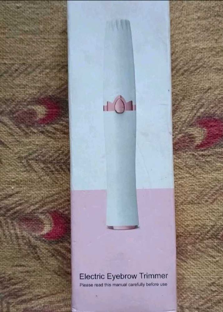 Electric Eyebrow Trimmer