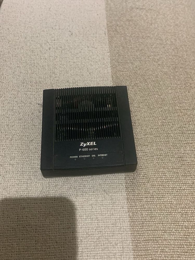 ZyXEL P-600 Series Router