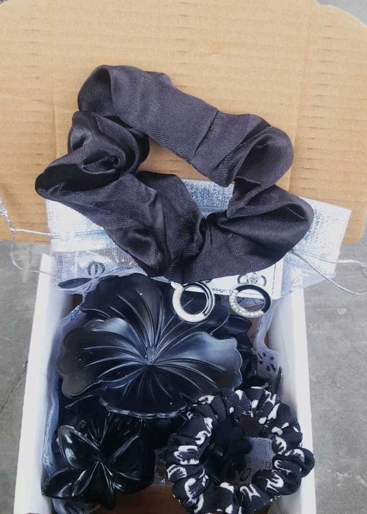 Elegant Black Hair Accessories Set