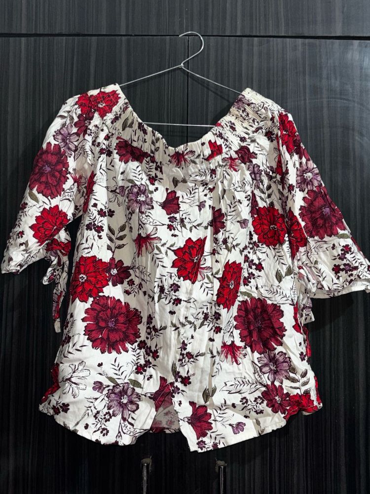 Off-Shoulder Floral Top