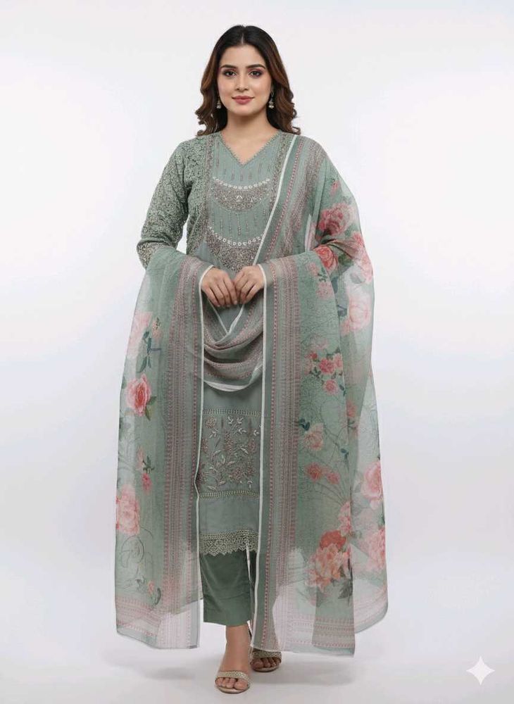 GREEN PAKISTANI CUTWORK SUIT