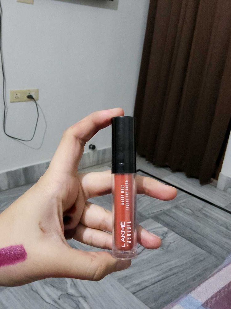 Lakme Absolute Matte Liquid Lip Color