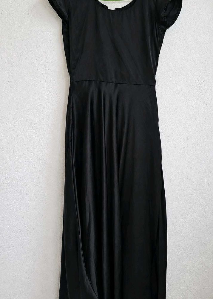 Elegant Black Maxi Dress