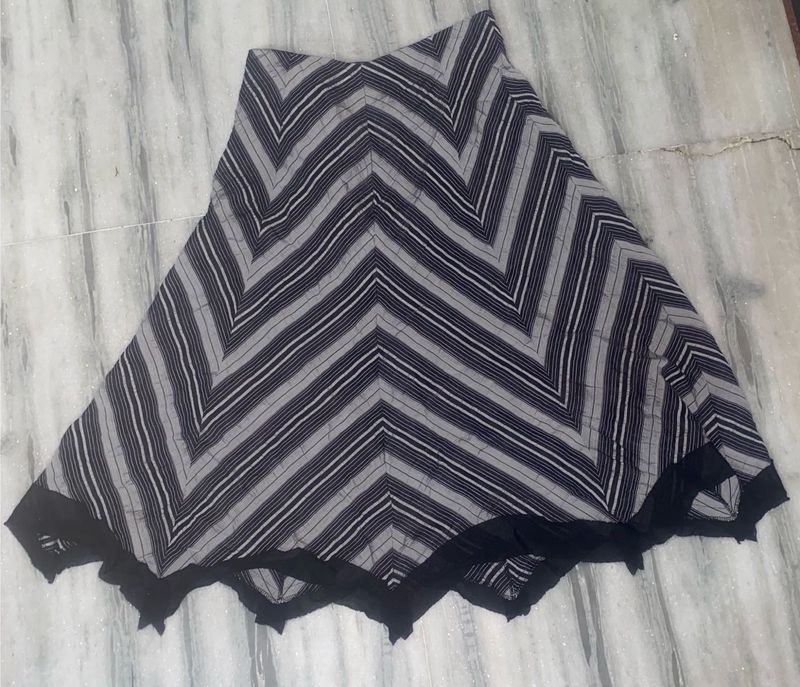 Chevron Print Flared Skirt