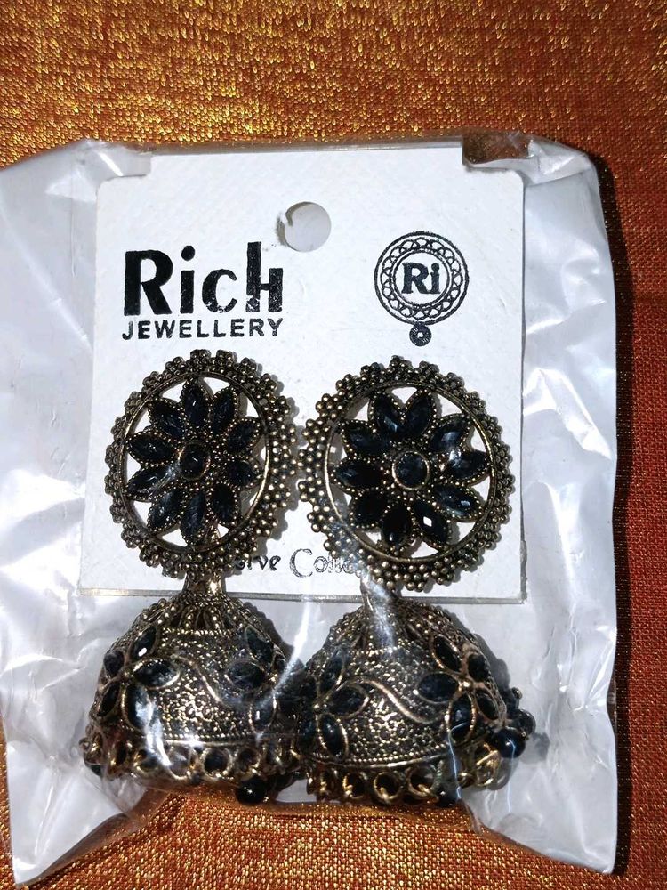 Rich Jewellery Jhumka Earrings
