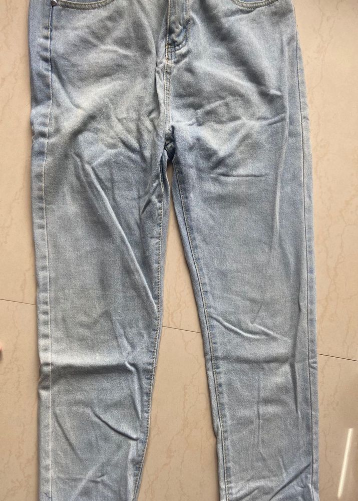 Light Wash Boyfriend Denim Jeans