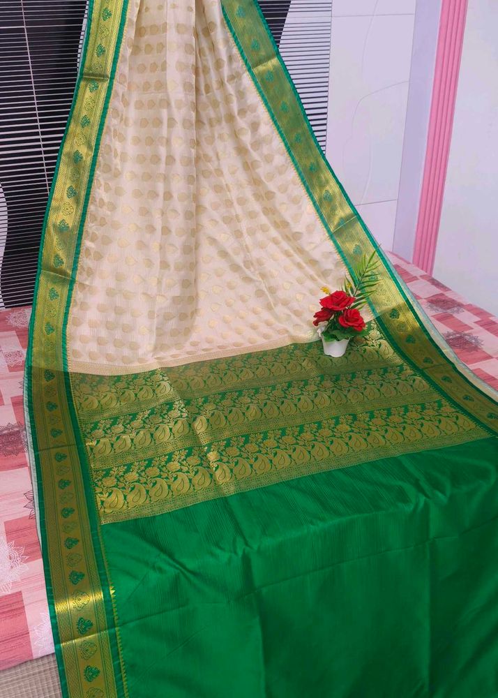 Elegant Cream &amp; Green Silk Sholder bute Saree