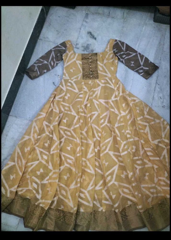 Elegant Yellow Ethnic Gown