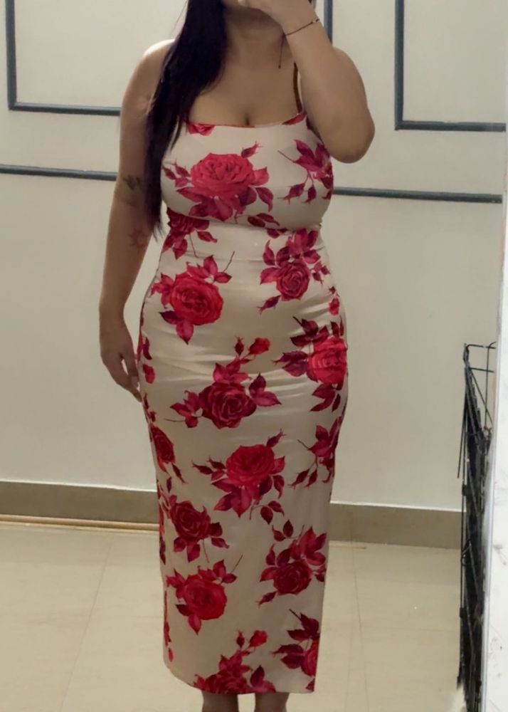 Floral Print Bodycon Midi Dress size Xs