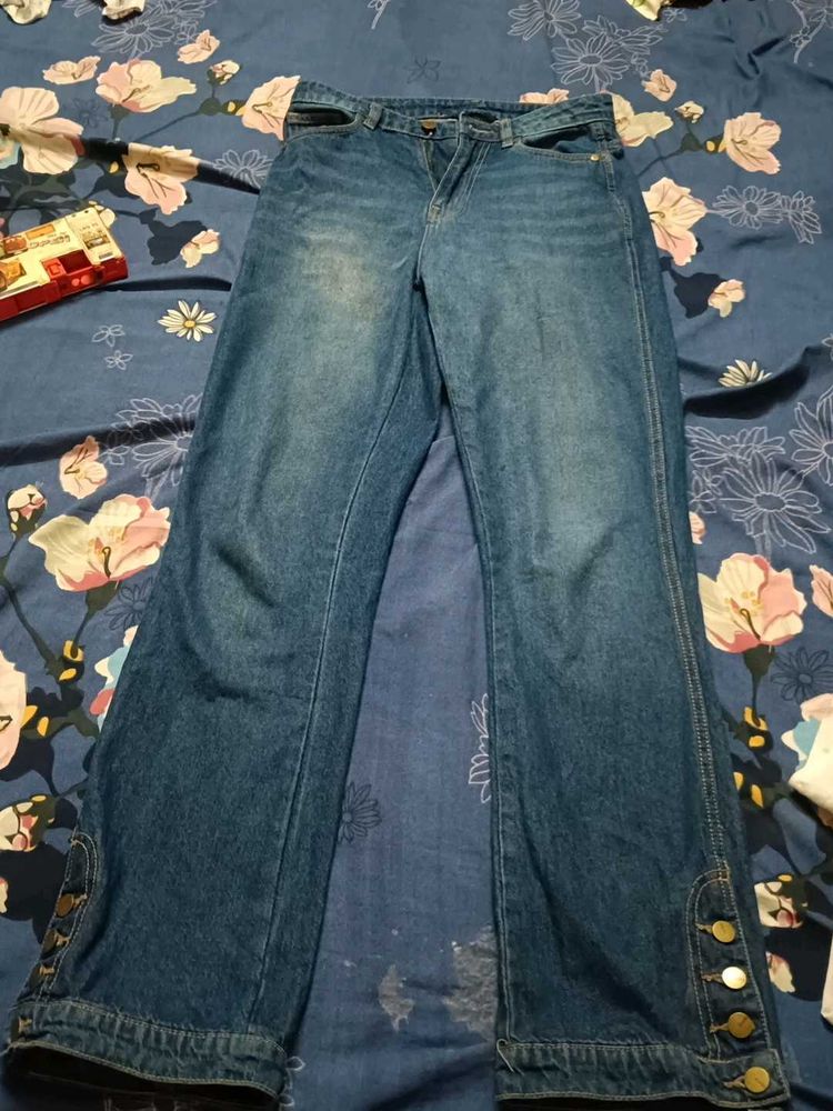 Stylish Wide-Leg Denim Jeans