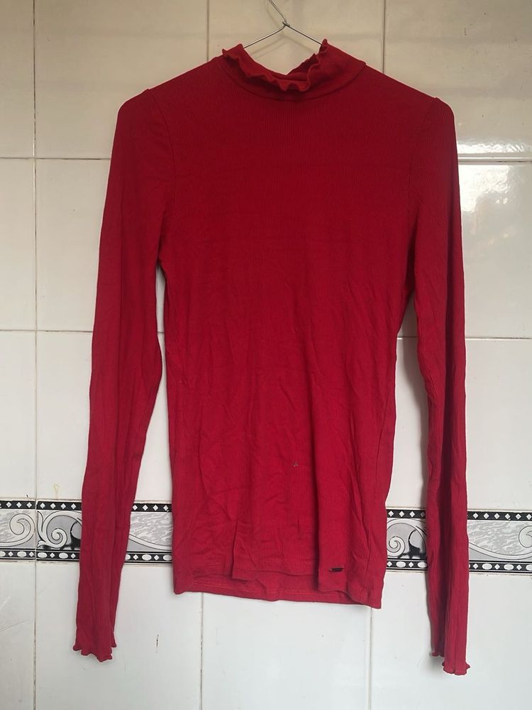 Red Long Sleeve Turtleneck Top