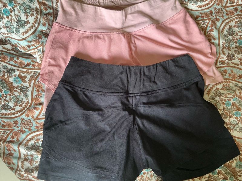 Comfortable Athletic Shorts Set