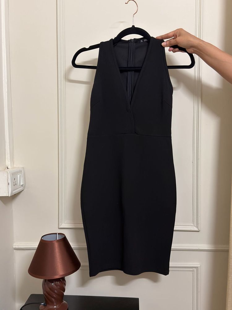 Bodycon Black Mini Dress (V-Neck Sleeveless) Dres