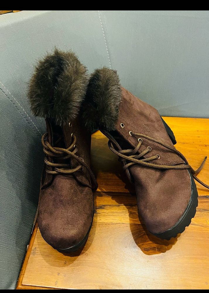 Commander Fur Boots