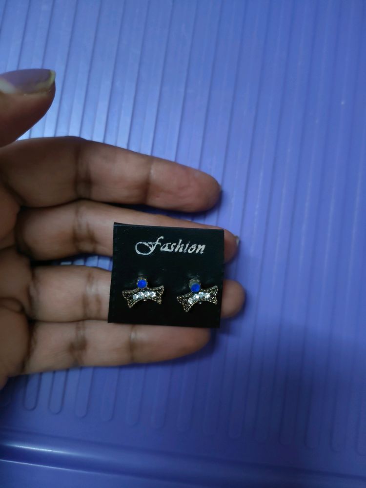 Small Studs Ideal For Office Wear