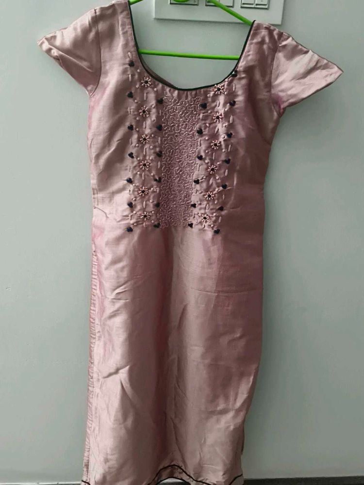 Elegant Pink Embroidered Kurti