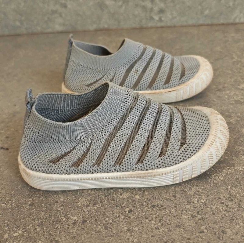 Comfortable Striped Slip-On Shoes
